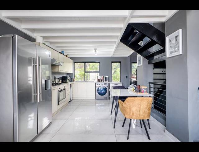 2 BEDROOM APARTMENT FOR SALE IN BEVERLEY